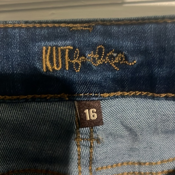 Woman's Jeans - Picture 5 of 5